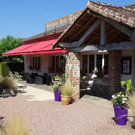 Le Relais Des Tuileries Hotel Sereilhac Exterior photo